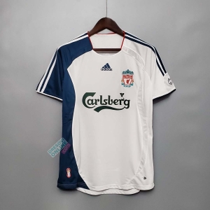 Retro 06/07 Away